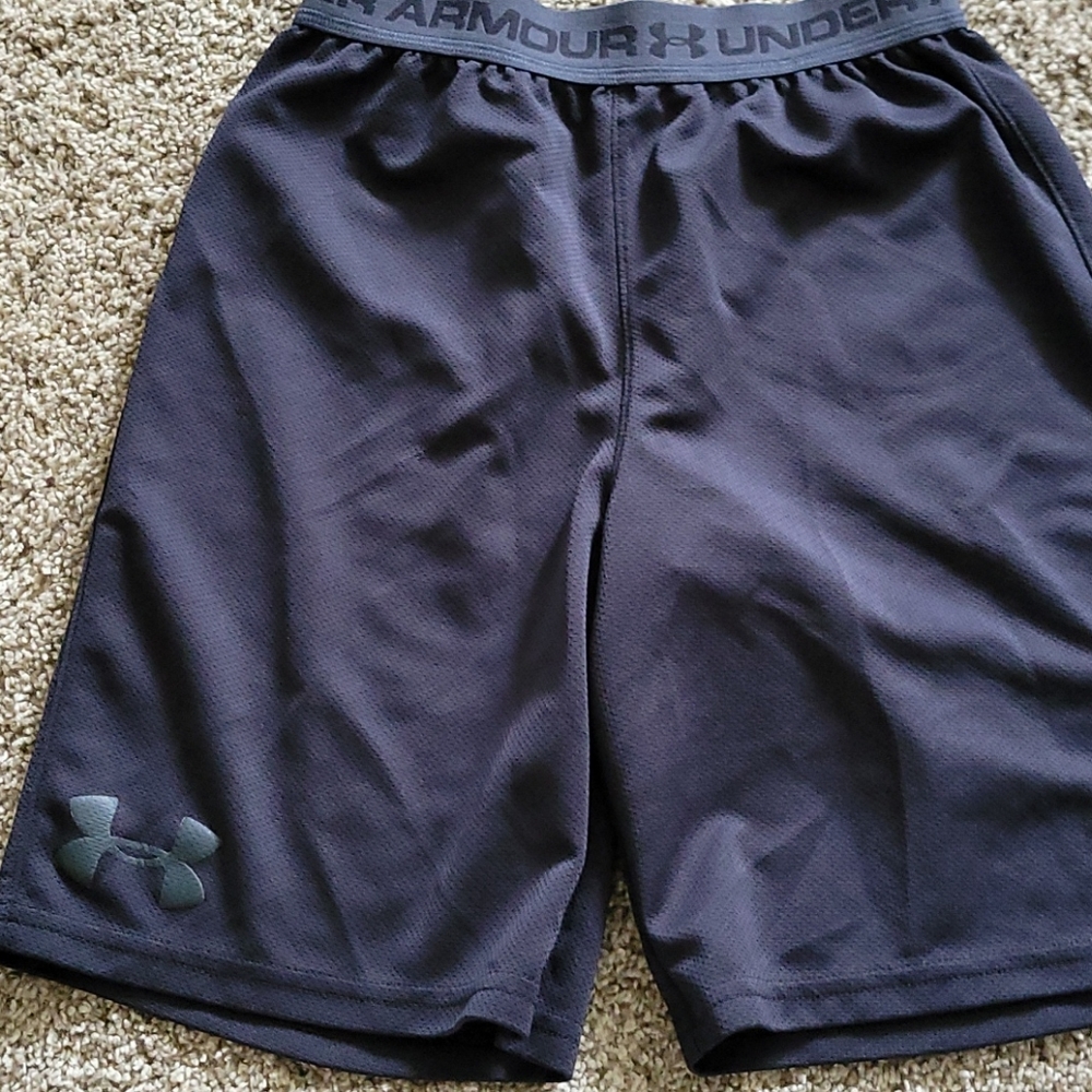 Boys Under Armour shorts